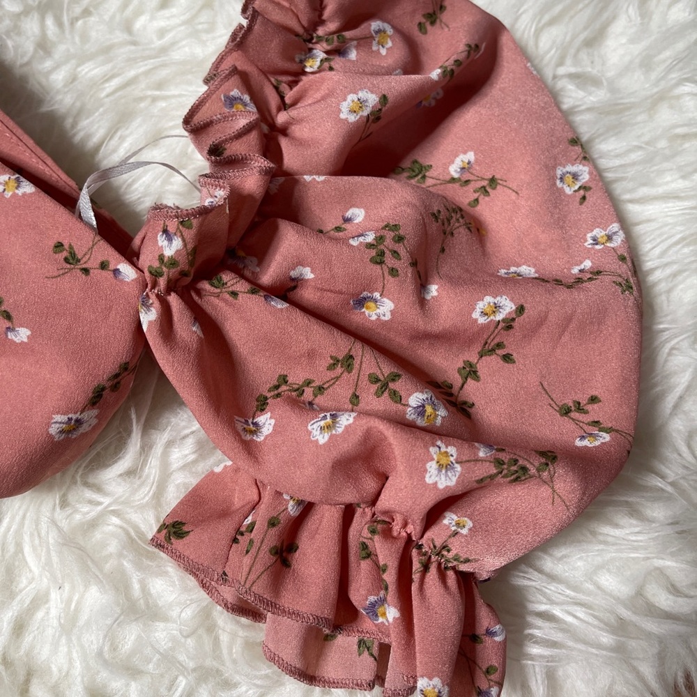 Nasty Gal A large Rose Please Diamante buckle top - Picture 7 of 9